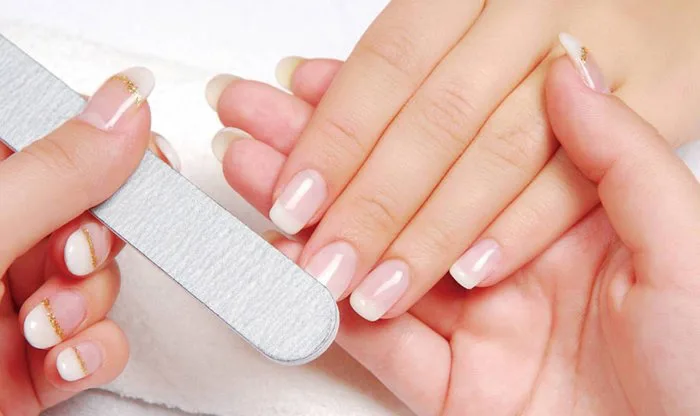 Cách tháo móng úp đơn giản tại nhà