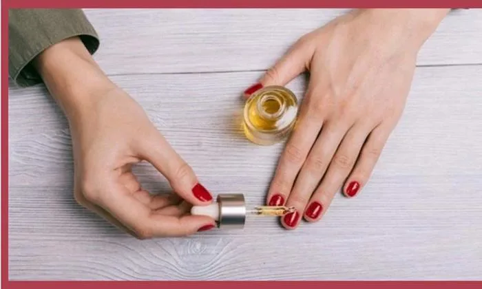 Cách tháo móng úp đơn giản, an toàn, đúng chuẩn tại nhà