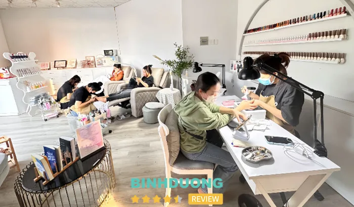 5 Tiệm nail đẹp tại Bến Cát cắt da sạch, vẽ móng đẹp, giá rẻ - Bình Dương  Review