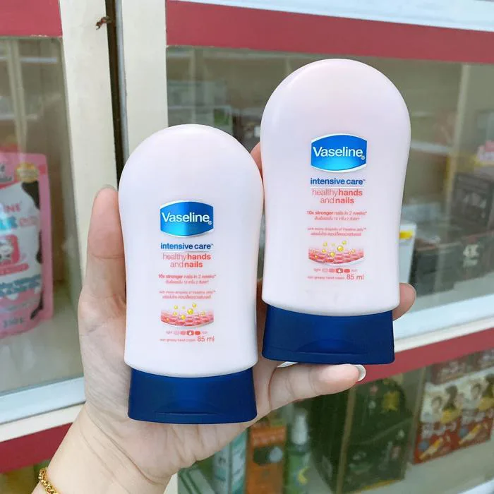 Lotion Dưỡng Da Tay và Móng Vaseline Thái Lan 85ml Lotion Dưỡng Da Tay và Móng Vaseline Thái Lan 85ml