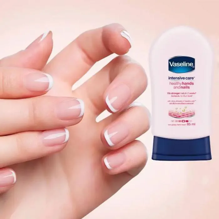 Kem dưỡng da tay và móng tay Vaseline Intensive Care 85g Kem dưỡng da tay và móng tay Vaseline Intensive Care 85g