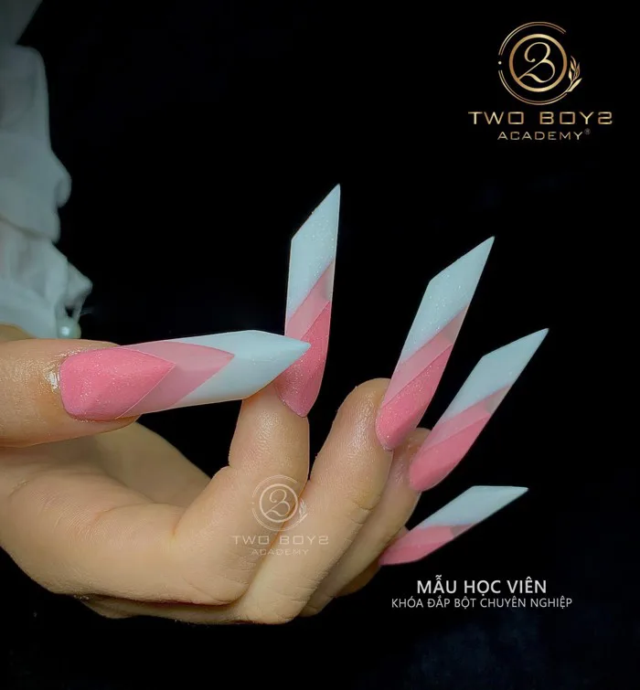 KHÓA HỌC NAIL CHO NGƯỜI CHƯA BIẾT NGHỀ KHÓA HỌC NAIL CHO NGƯỜI CHƯA BIẾT NGHỀ