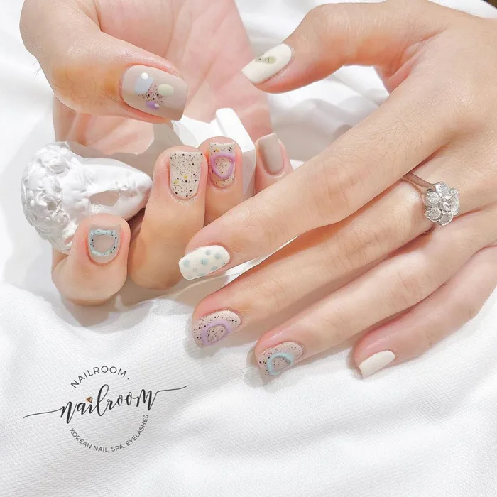 LÀM NAIL: 12 mẫu nail xinh hết nấc cho các cô gái “quẩy” 20/10, nàng nào  không diện dễ thiệt hơn chị em