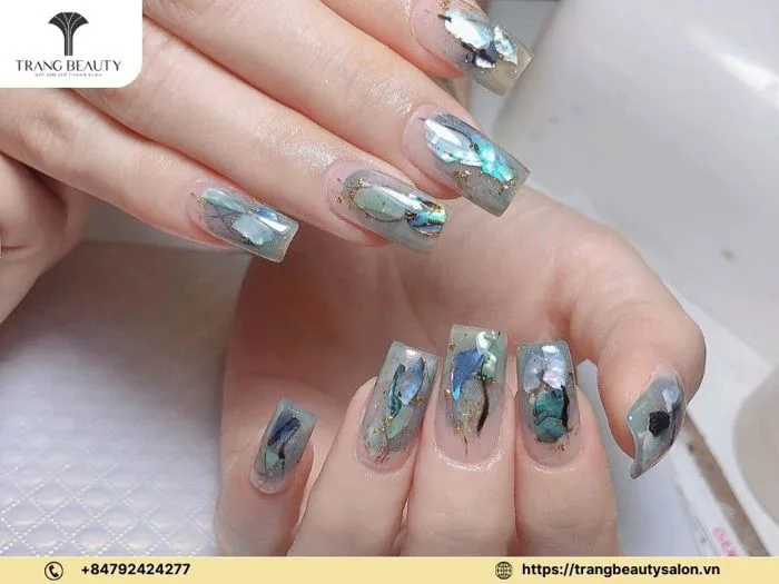 Khám phá vẻ đẹp trong trẻo qua loạt 89 mẫu nail ẩn xà cừ mới nhất -  kieutocxinh.com
