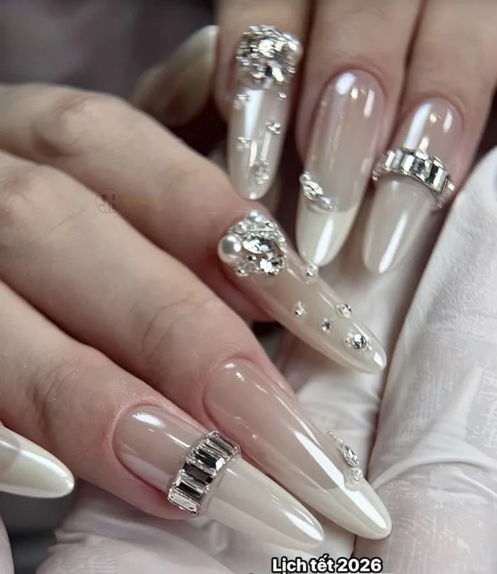 Top mẫu nail sang trọng cho tiệc và sự kiện được yêu thích nhất hiện nay -  Mỹ phẩm Hồng Nhung