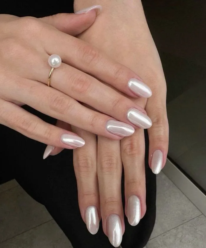 Những mẫu nail đẹp đơn giản cực kỳ tinh tế cho nàng công sở
