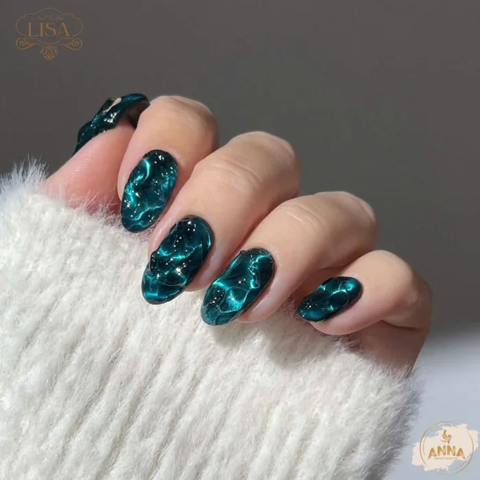 Đừng bỏ qua 5 mẫu nail đi biển đẹp cực xịn xò