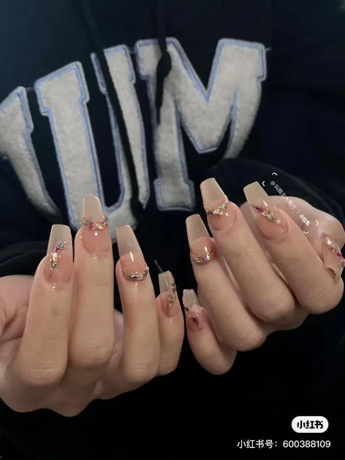 99+ mẫu nail đính đá vừa XINH vừa SANG cho nàng tự tin ra ngoài