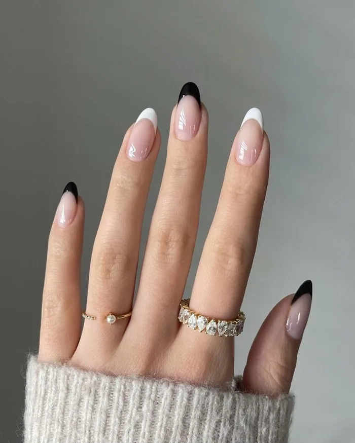 Xu hướng sơn đầu móng - french nail đỉnh nhất mà bạn phải biết. french-nail -co-ban-3-022125d2