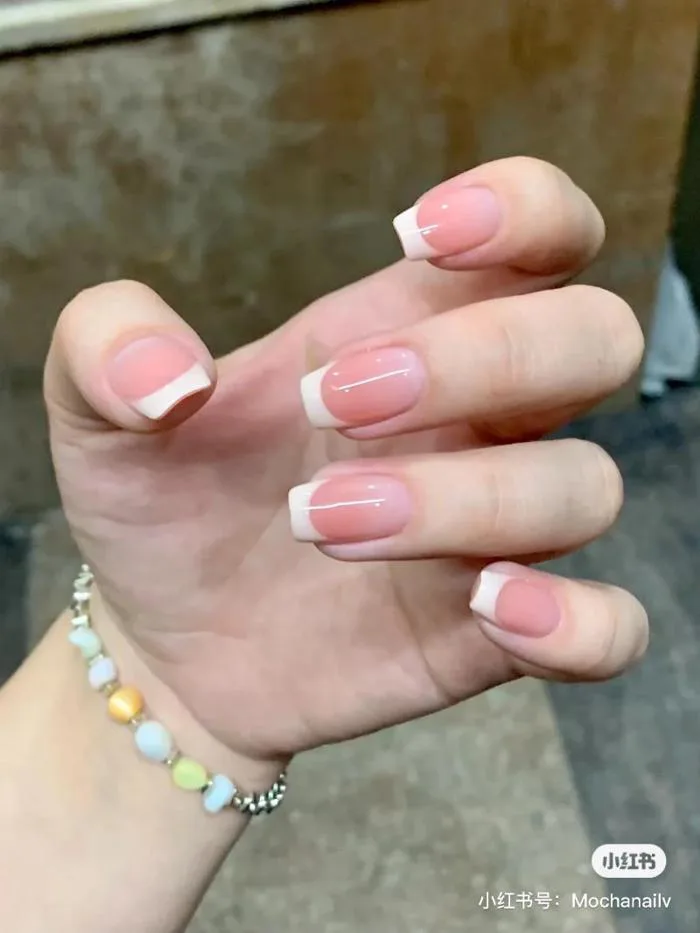 99+ Mẫu nail sơn French đầu móng trắng đẹp, thanh lịch, cuốn hút