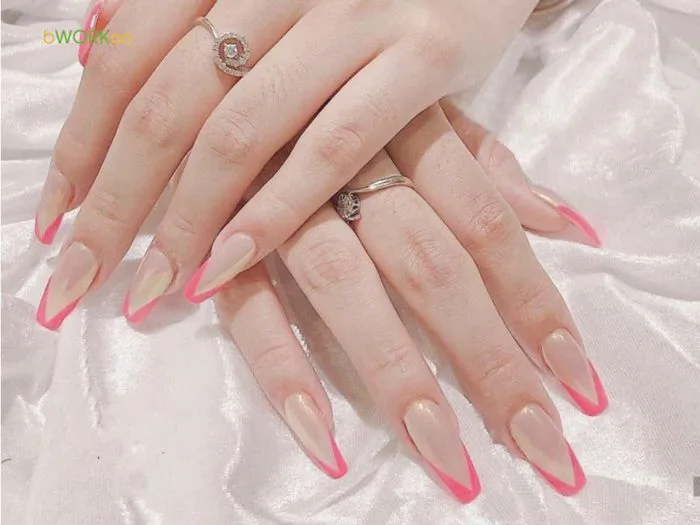 French Đầu Móng: Biểu Tượng Thanh Lịch Không Lỗi Mốt Và Các Xu Hướng Mới  Nhất