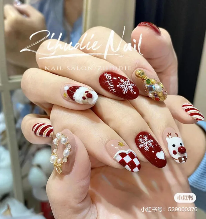 101+ mẫu nail noel HOT, TOP mẫu móng tay noel đẹp đông 2026 101+ mẫu nail noel HOT, TOP mẫu móng tay noel đẹp đông 2026