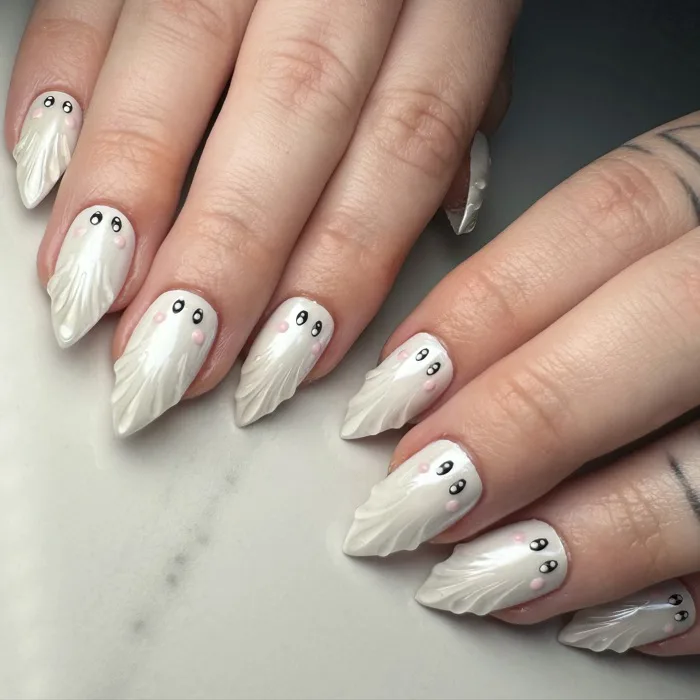 12 ý tưởng nail cho đêm Halloween ma mị