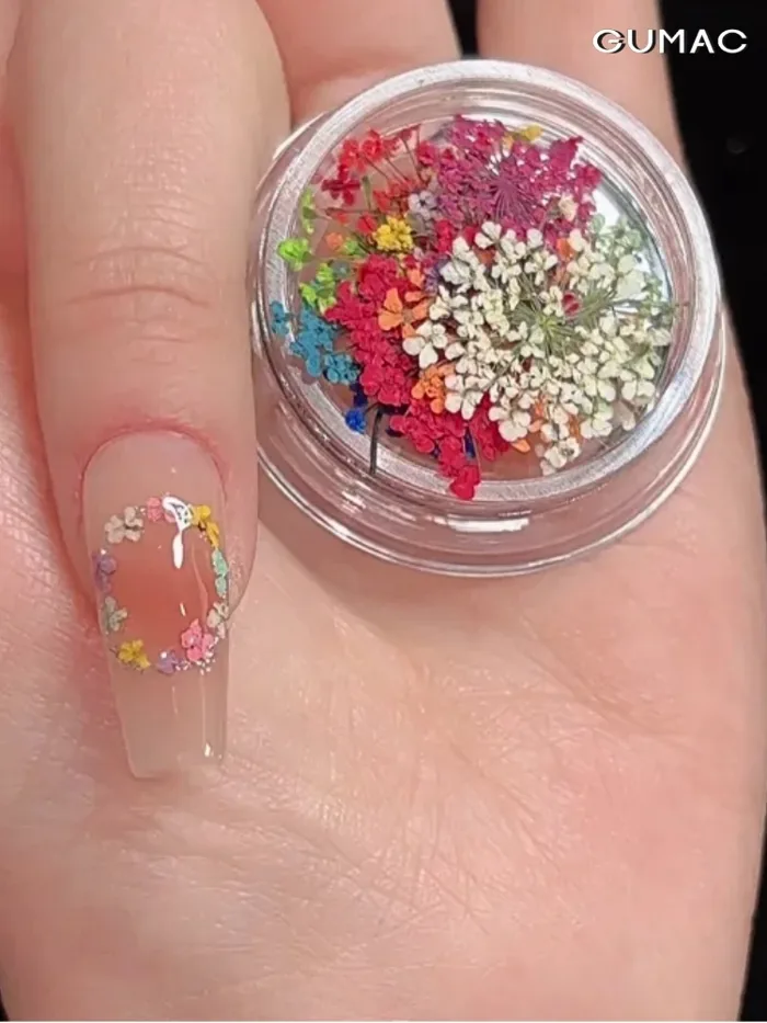 Top mẫu nail ẩn hoa khô ĐẸP nhẹ nhàng, tinh tế nhất hiện nay