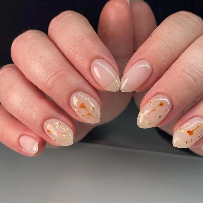 Mách nàng 8 mẫu nail đẹp mắt để tỏa sáng hơn trong mùa Thu này