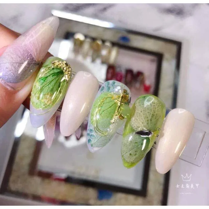 Mẫu Nail Hoa Khô Đơn Giản Mà Đẹp Nhẹ Nhàng, Xinh Tinh Tế