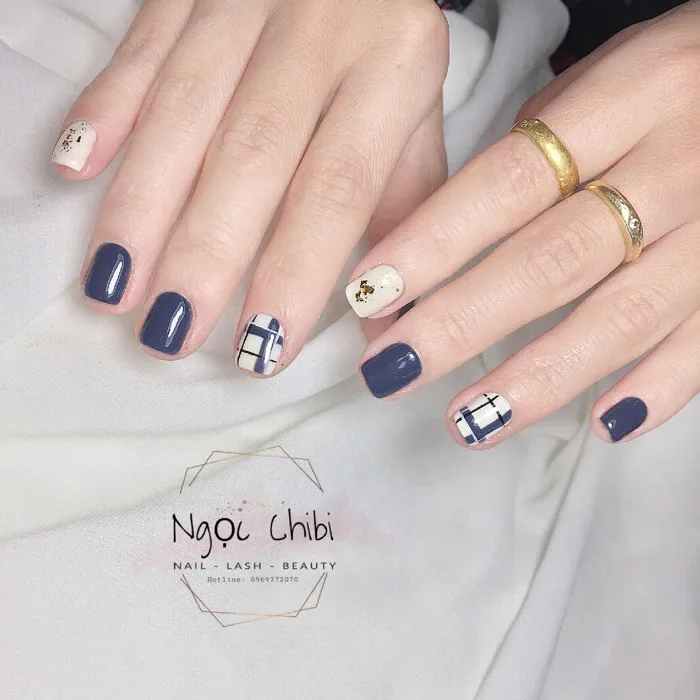 18+ mẫu nail kẻ sọc đơn giản, tinh tế cho chị em thêm xinh