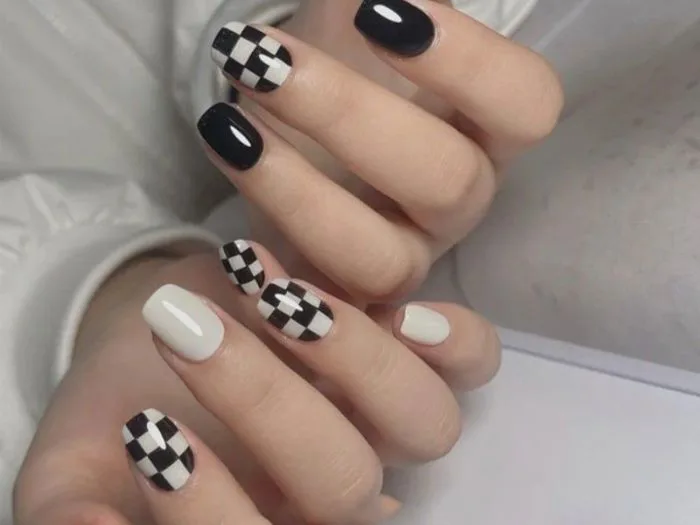 25+ Mẫu Nail Caro Đẹp, Độc Đáo, Trendy Cho Các Nàng 2025 – Kềm Nghĩa -  Nghia Nippers