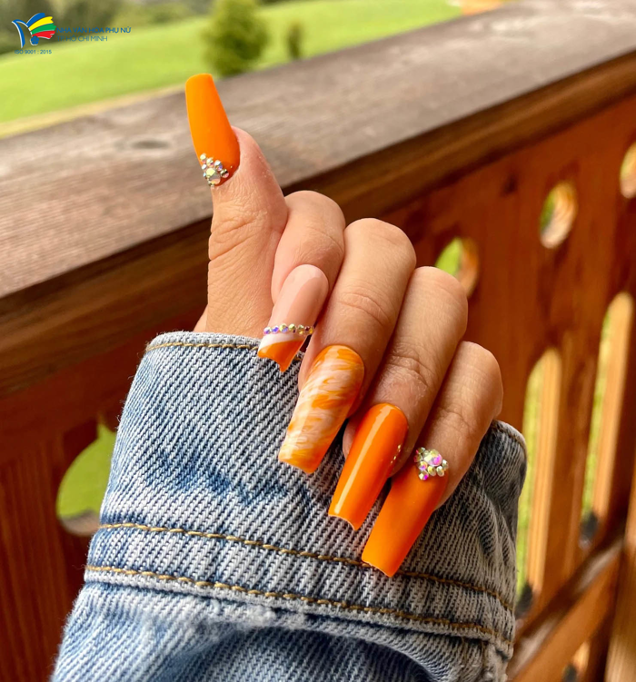 Sơn Móng Tay Màu Cam Và Những Xu Hướng Trendy! - Nhà Văn Hoá Phụ Nữ thành  phố Hồ Chí Minh