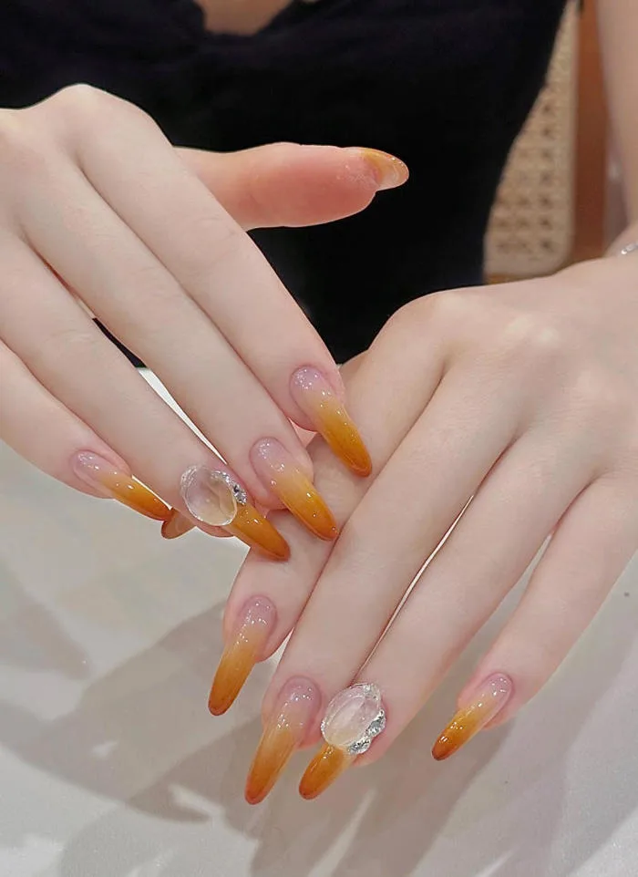 Tổng hợp 99+ Ý tưởng nail màu cam, móng tay cam đất cực cá tính