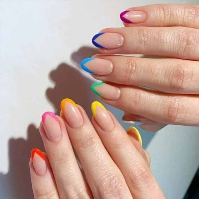 HOT 30+ mẫu nail cầu vồng 7 sắc màu đẹp nhất 2024