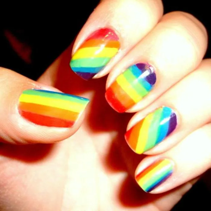 HOT 30+ mẫu nail cầu vồng 7 sắc màu đẹp nhất 2024