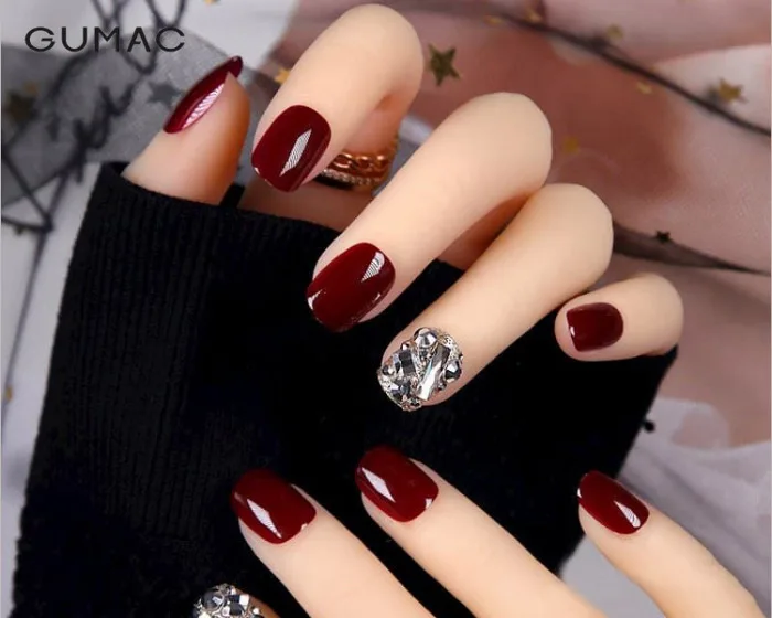 Top những mẫu nail đỏ khiến chị em ĐIÊU ĐỨNG vì quá đẹp