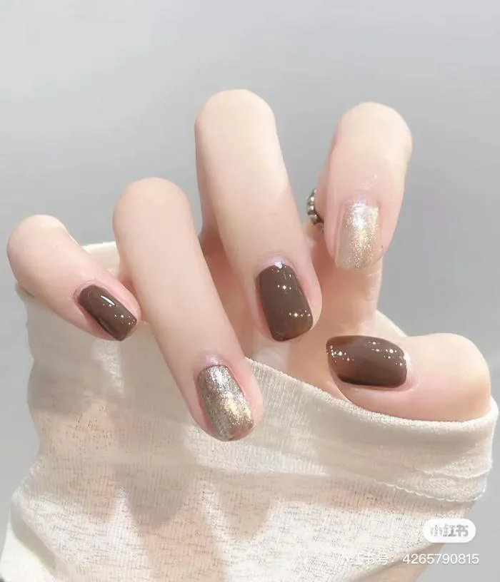 100+ mẫu nail màu nâu tinh tế, sang chảnh khiến nàng không thể rời mắt