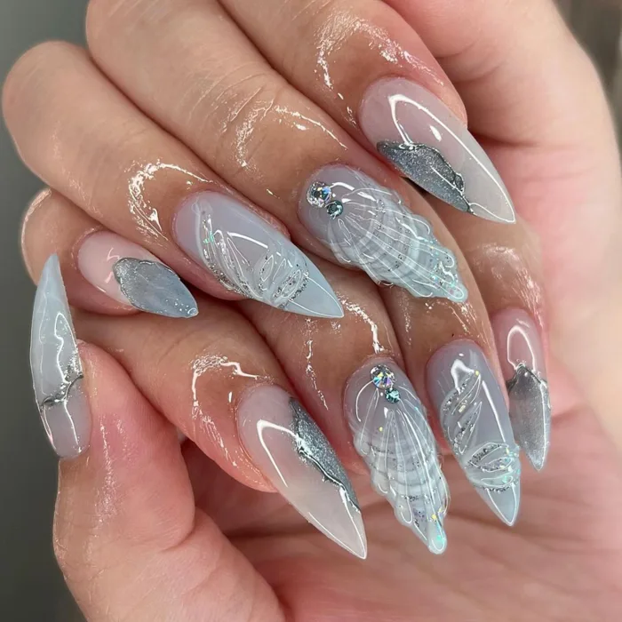 Mẫu nail cảm hứng biển cả 'chiếm sóng' xu hướng mùa hè