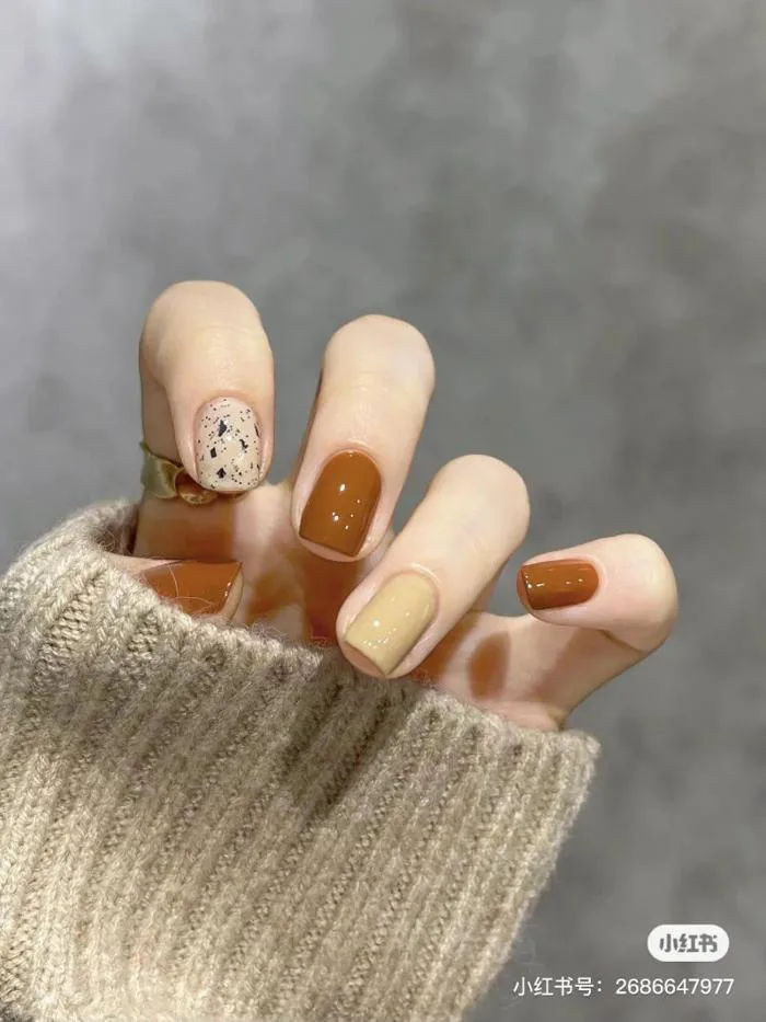 101+ Mẫu nail màu vàng xinh xắn, trẻ trung và tôn da cho nàng