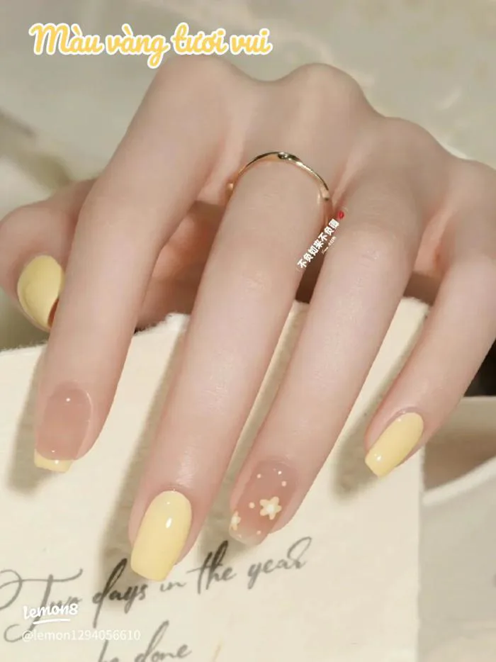 Gợi ý mẫu nail màu vàng pastel siêu sang chảnh, không hề lòe loẹt