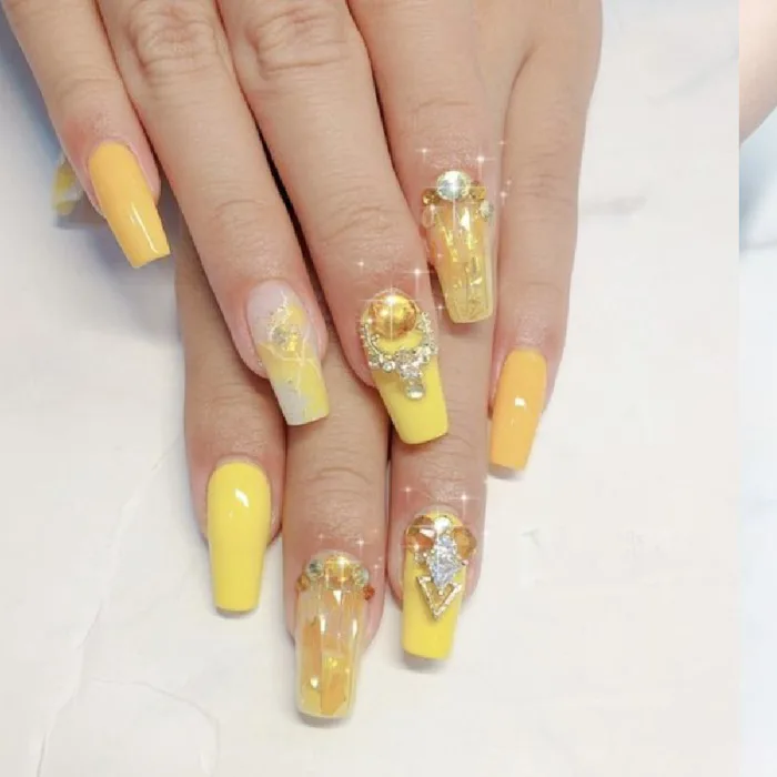 Top Sơn Móng Tay Màu Vàng Hot Nhất Hiện Nay - Nhà Văn Hoá Phụ Nữ thành phố  Hồ Chí Minh