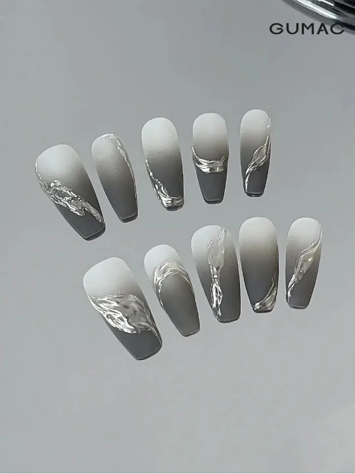 Top những mẫu nail màu xám SANG TRỌNG dẫn đầu xu hướng hiện đại