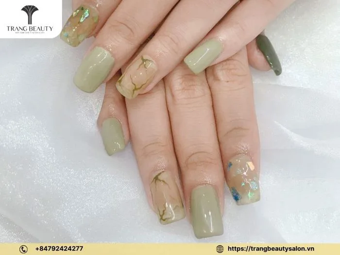 99+ mẫu nail xanh bơ đẹp sang chảnh, tươi trẻ nhất