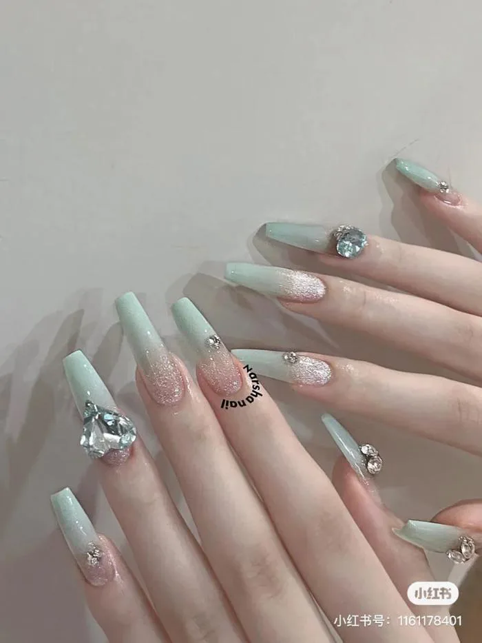 99+ Mẫu nail màu xanh dương nhạt nhẹ nhàng, xinh xắn HOT TREND