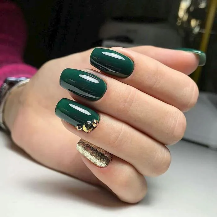 Bật mí những mẫu nail màu xanh rêu đính đá đẹp nhất hiện nay dành cho  Sharon Nails