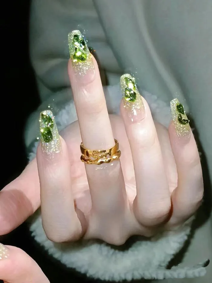 99+ Mẫu móng tay xanh rêu, mẫu nail màu xanh rêu đẹp, tôn da 2026