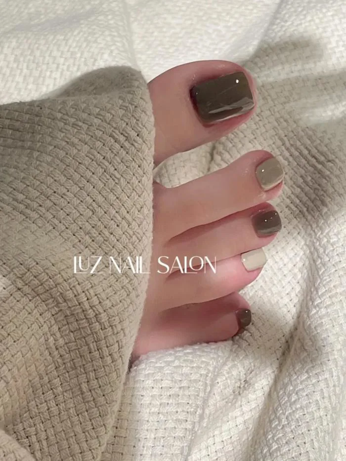 TOP 40+ Mẫu Nail Chân Đơn Giản Mà Đẹp Cho Nàng Tự Tin Khoe Bước