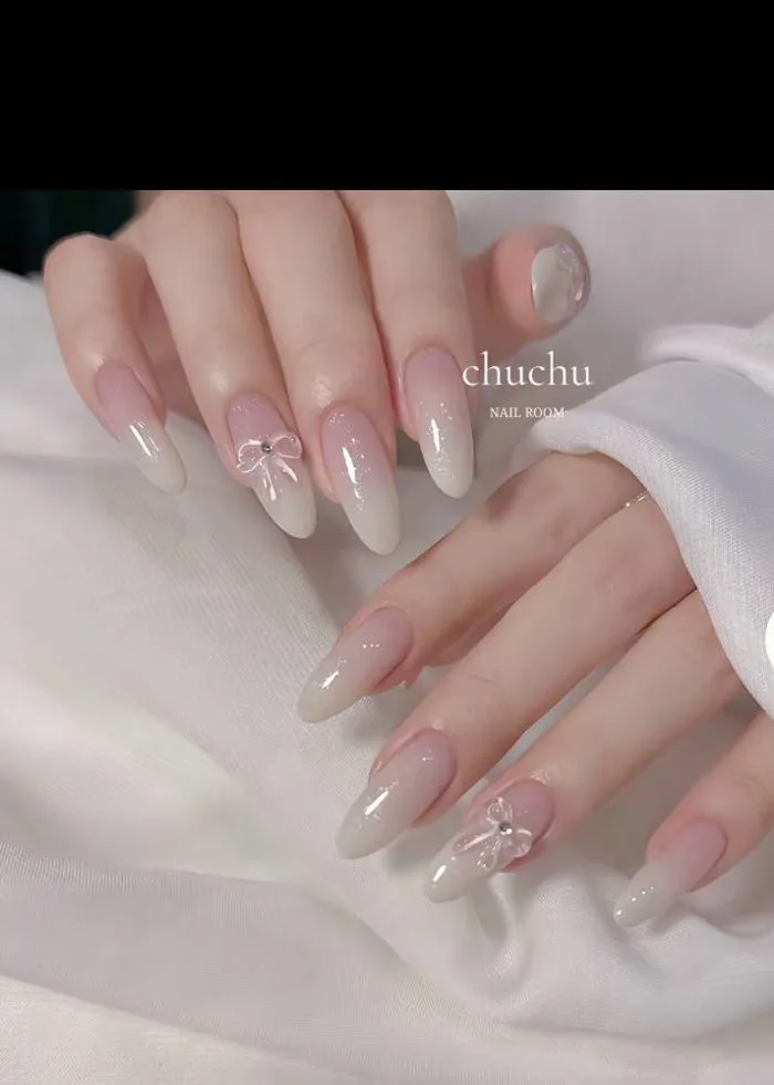 Mẫu nail dành cho da ngăm | Móng tay ombre thạch, Nail form hạnh nhân, Móng  vuốt