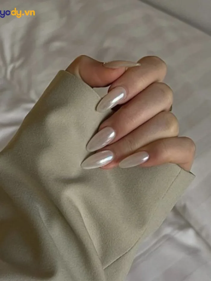 Mê mẩn với 99 mẫu nail tráng gương ngọc trai HOT TREND 2025 | Yody
