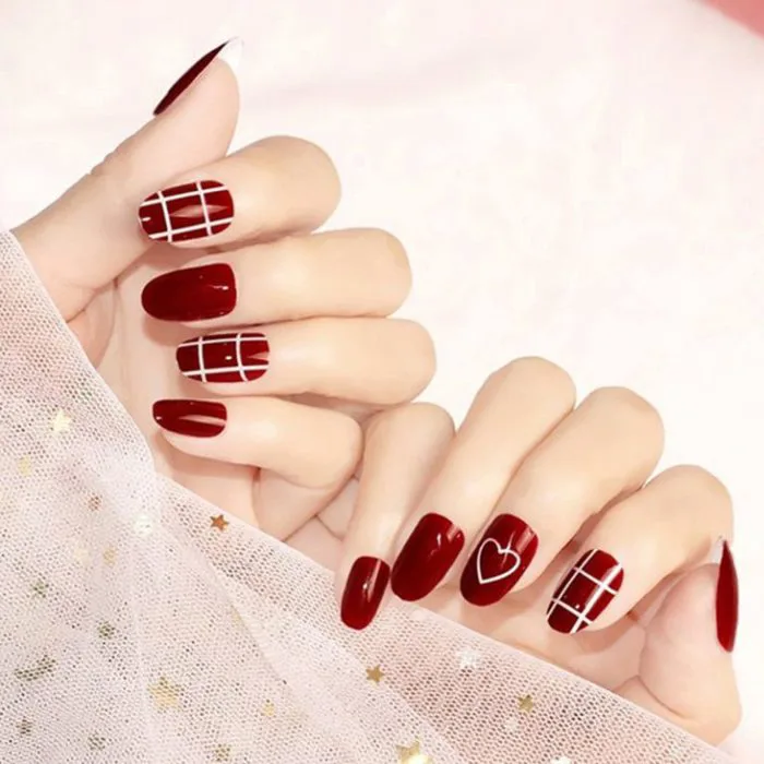 50+ mẫu nail màu đỏ nổi bật thu hút nhất
