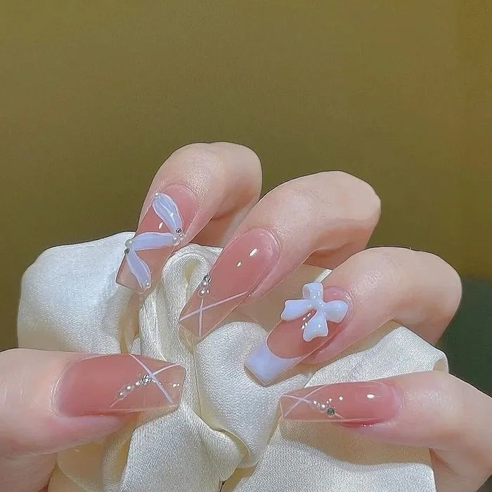 Kiểu Nail Nơ Đáng Yêu Cho Phong Cách Nàng Thơ | Mytour