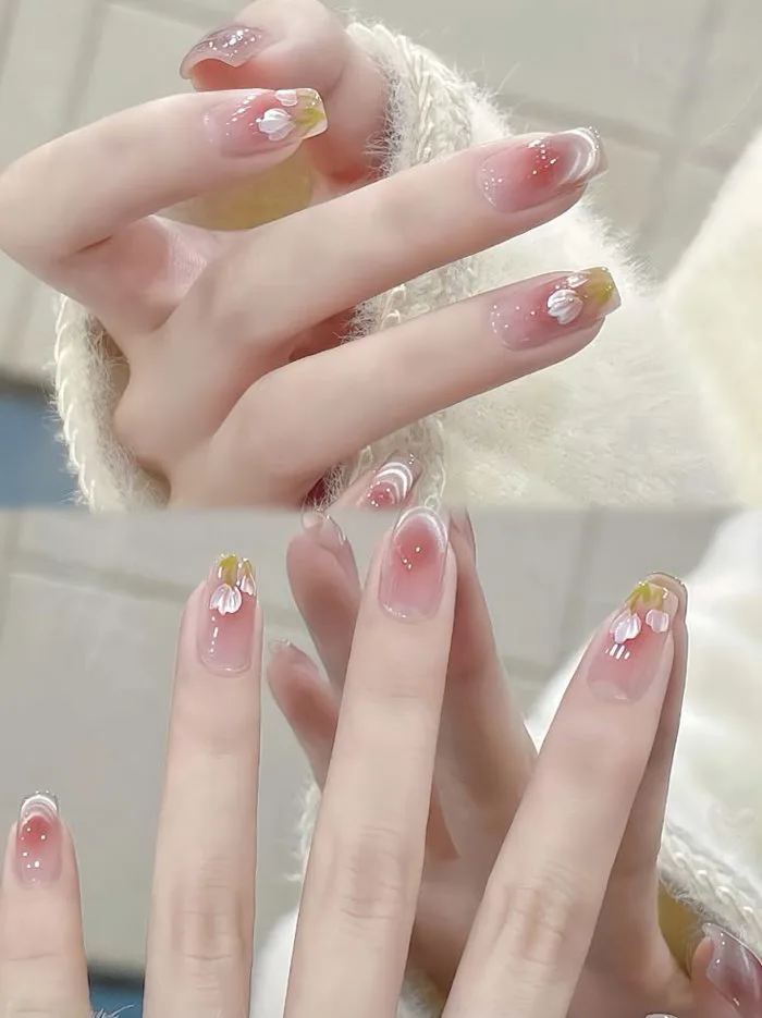 Top 5 Mẫu Nail Ombre Mùa Hè 2025 Tươi Sáng, Năng Động