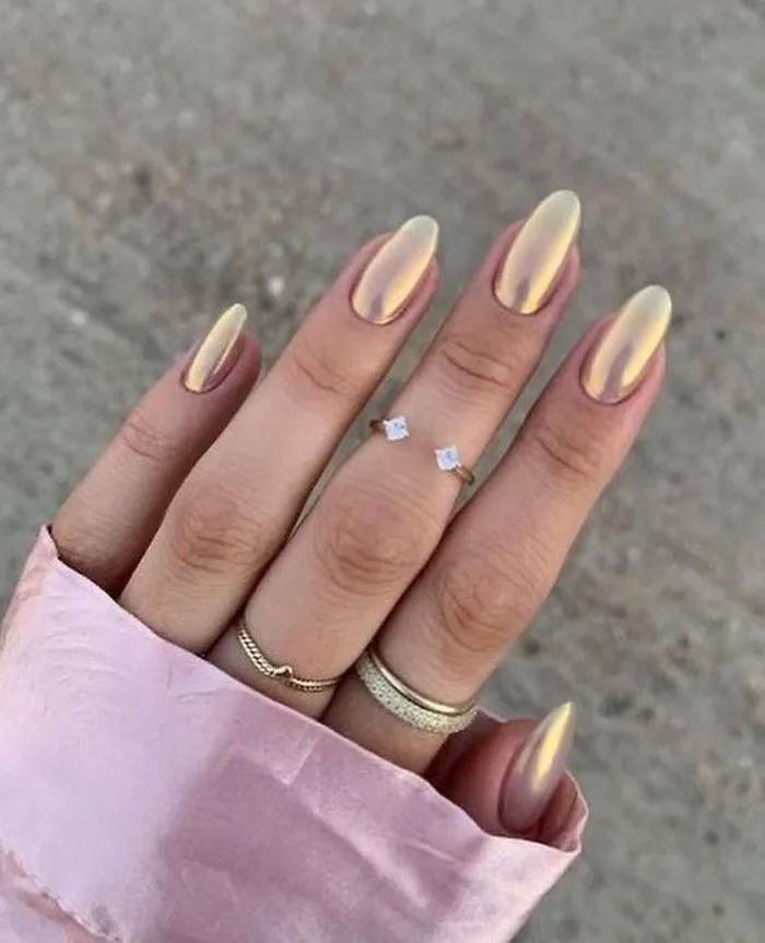 30 mẫu nail cho quý bà tinh tế | Những mẫu nail cho mẹ