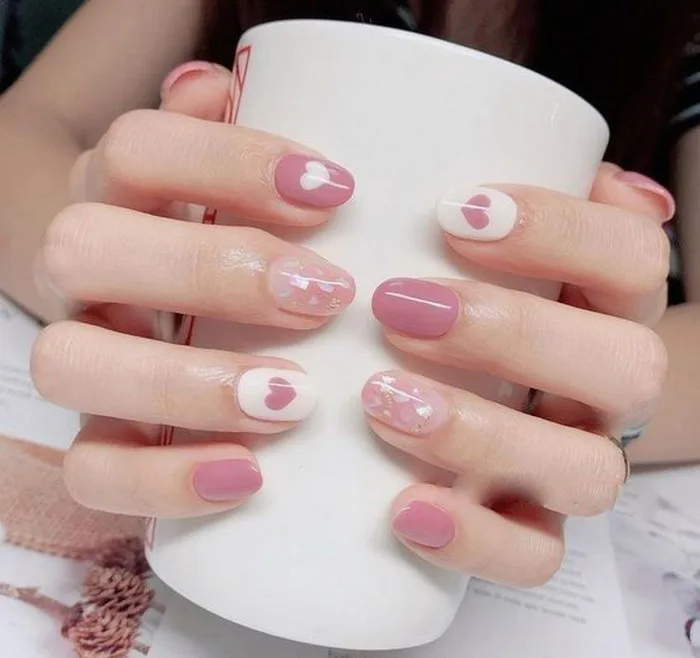 80+ mẫu nail trái tim dễ thương, cute xỉu up xỉu down