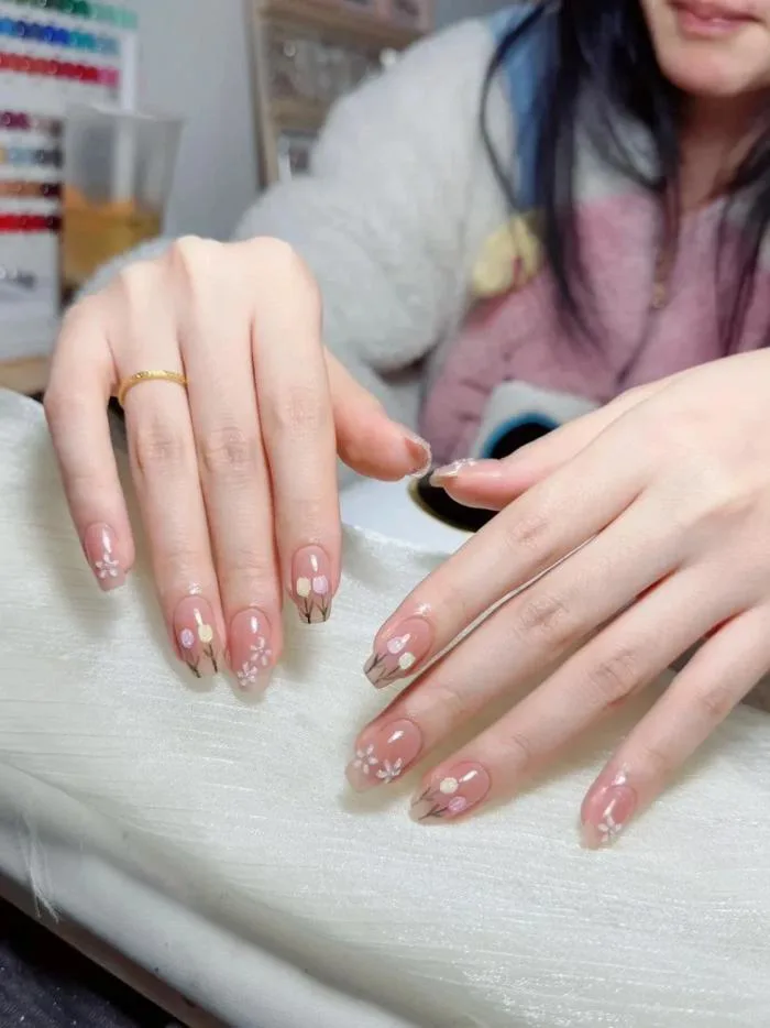 Update Ngay 15+ Mẫu Nail Vẽ Hoa Đơn Giản Cứ Vẽ Là Xinh