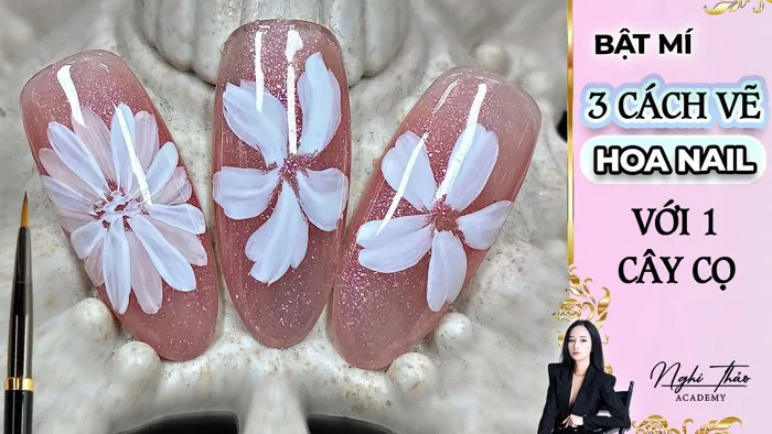Bật mí 3 cách vẽ hoa nail chỉ với 1 cây cọ