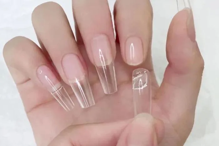 Gắn Móng Giả Có Gội Đầu Được Không? Cách Giữ Móng Giả Bền Lâu - Lilian  Beauty - Chuyên Phân Phối Sơn Móng Tay, Phụ kiện Nail