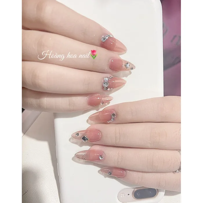 Nail BOX Móng úP Thiết Kế Cô DâU giá rẻ Tháng 8,2026 | BigGo Việt Nam