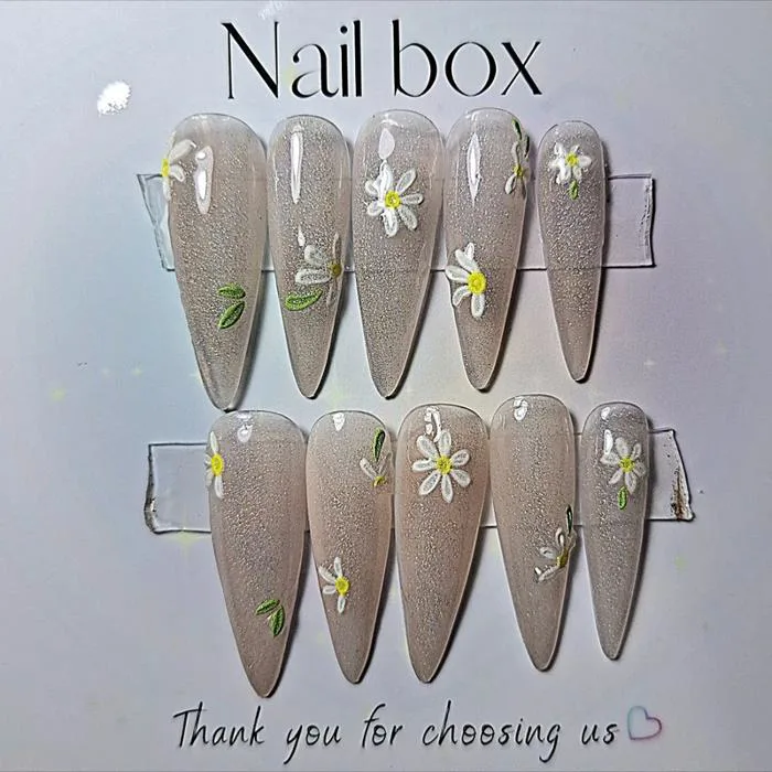 Nailbox Thiết Kế Siu Xinh - Oreka.vn